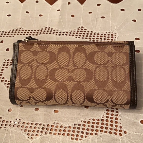 Coach wallet - Picture 3 of 3